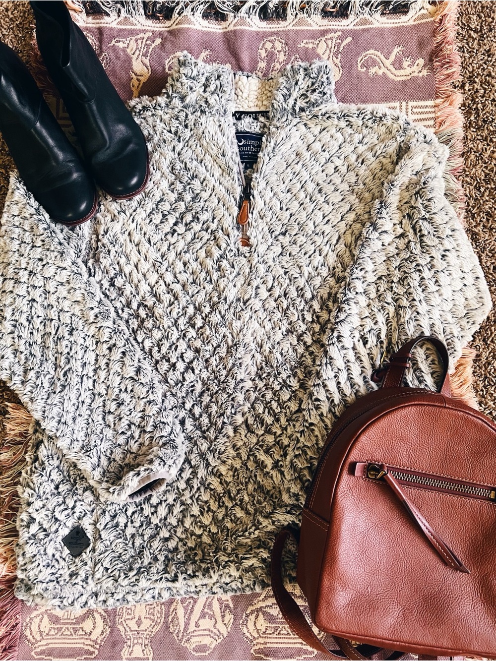 NWOT Simply Southern Pullover